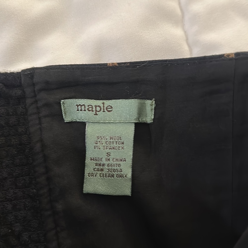 Maple Dress - Picture 4 of 4
